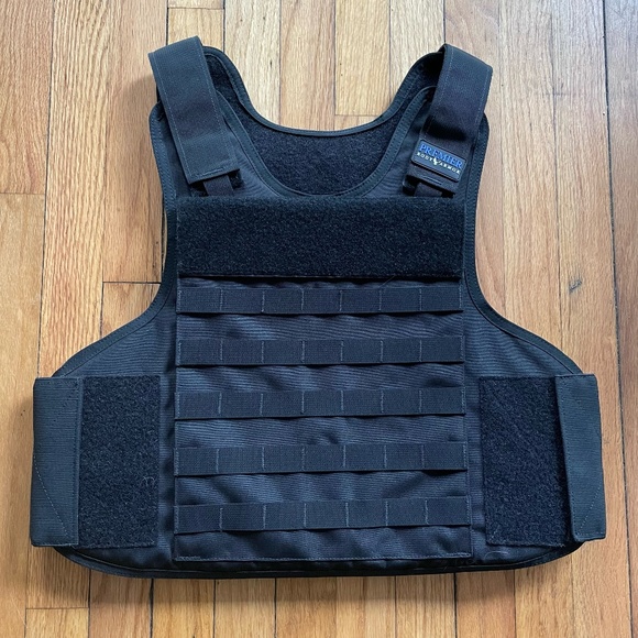 Premier Body Armor Hybrid Tactical Vest - Picture 1 of 4